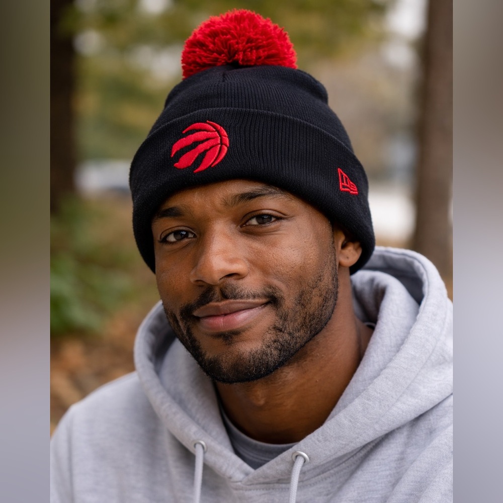 Toronto Raptors red and black embroidered tuque